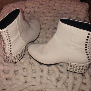Dolce gotta boots size 6